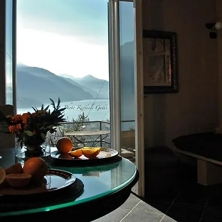 'casa Domenica' Mit Blick Aufs Wasser By Interhome * 赫拉弗多纳